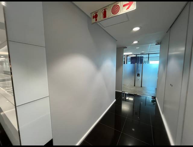 166M² OFFICE TO LET IN FORESHORE
